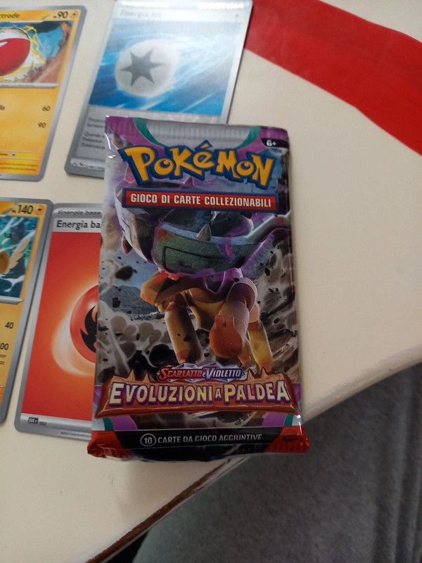 11 carte Pokemon evoluzioni a paldea