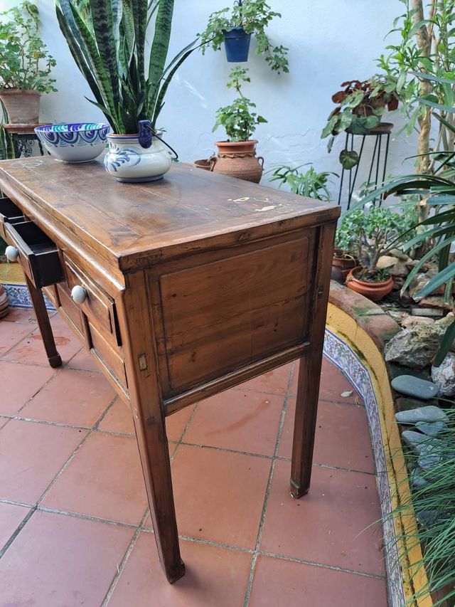 Antigua Consola china Original