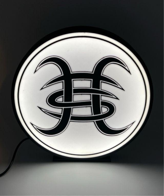 Heroes del silencio luminoso