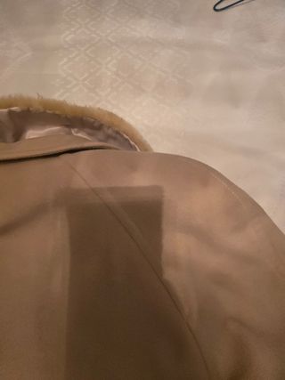 Abrigo beige de lana virgen