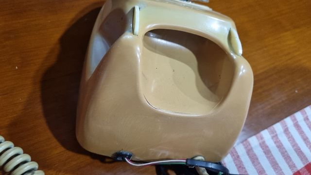 TELÉFONO ANTIGUO