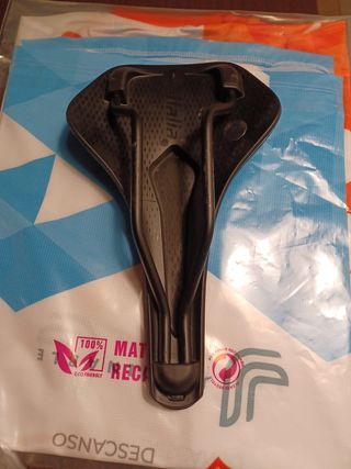 Sillin selle italia model y negro