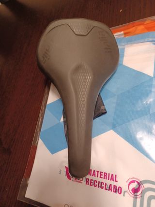 Sillin selle italia model y negro