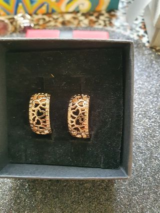 Argollas con corazones