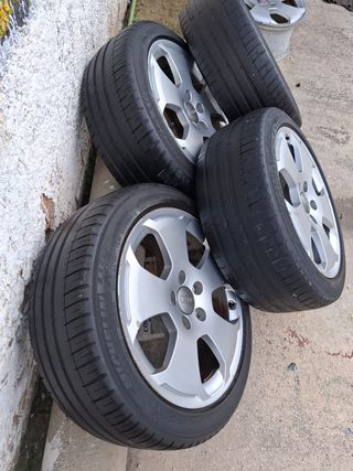 Llantas + neumáticos 225/45/17 