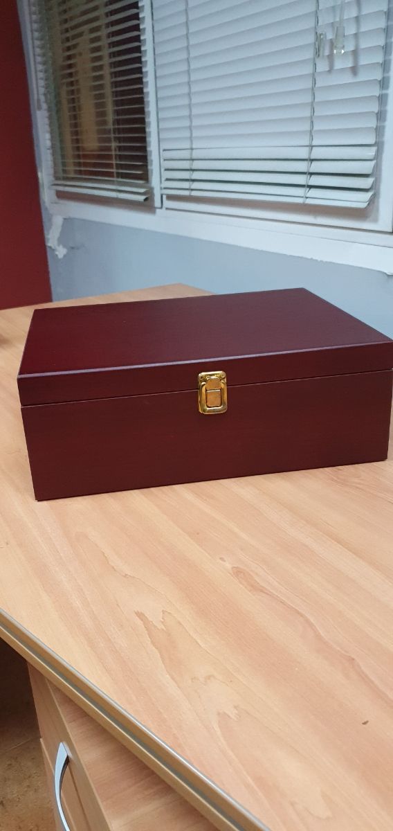 Estuche vino con accesorios