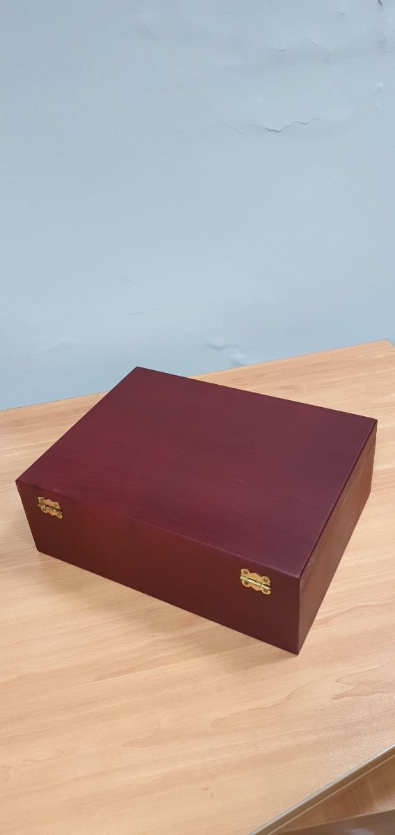 Estuche vino con accesorios