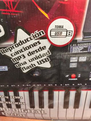 Teclado electrónico LA VOZ