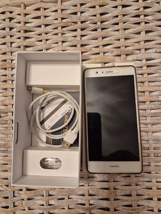 Huawei P09 lite semi nuovo.
