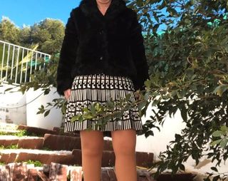 Chaquetón negro de pelo