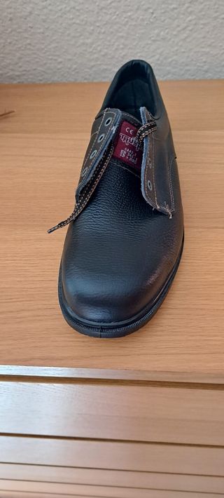 Zapatos seguridad talla 48