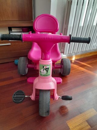 Triciclo rosa Feber 