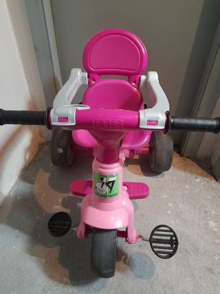 Triciclo rosa Feber 