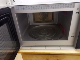 Horno-Microondas Whirlpool MCP 349 SL
