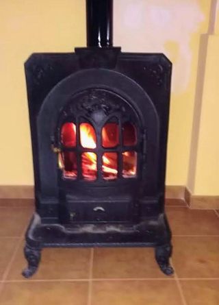 Estufa Salamandra antigua