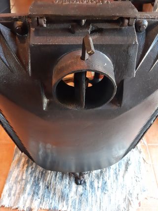 Estufa Salamandra antigua