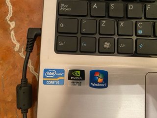 Ordenador portátil Asus I5 y con Windows 10