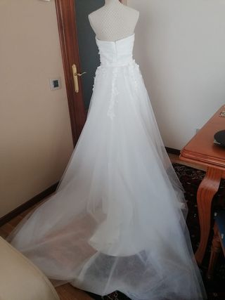 Nuevo vestido de novia + sobrecola flora