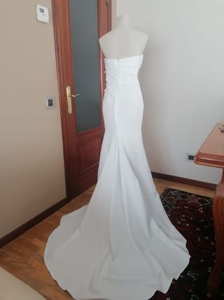 Nuevo vestido de novia + sobrecola flora