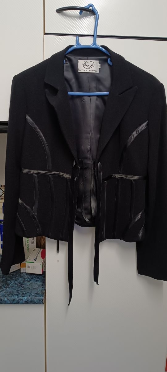 Chaqueta mujer negra