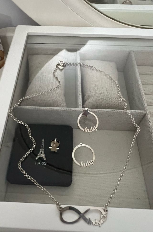 Collar y pensientes Indy