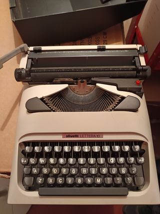 Maquina escribir Olivetti