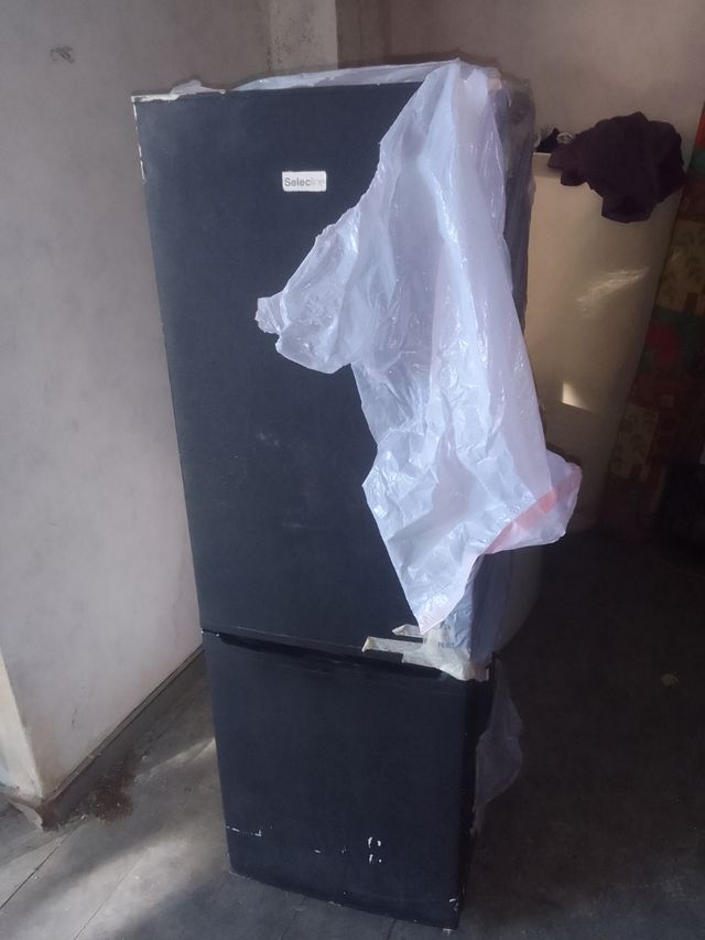 Nevera          145x48