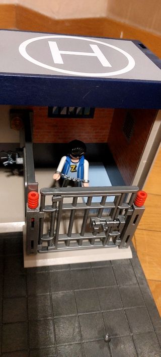 Playmobil city action 5299 (comisaría)