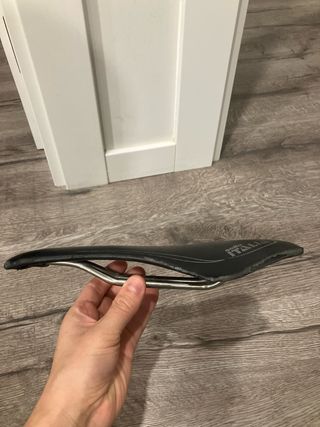 Sillín bici Selle Italia 135g carbono