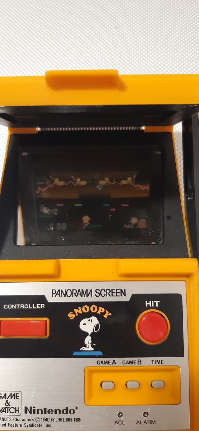 Panorama screen snoopy nintendo game & watch