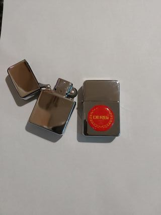 Mechero tipo zippo logotipo Derbi