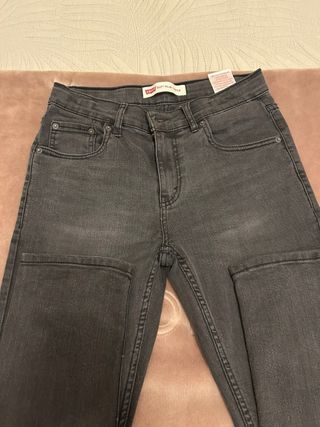 Pantalon Levis Slim Taper