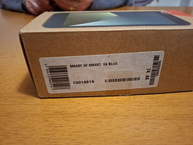 Smartphone Vodafone Smart E8