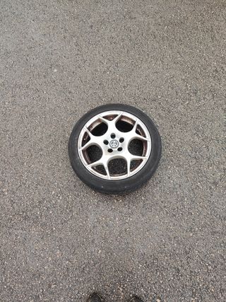 4 llantas,16  con cubierta