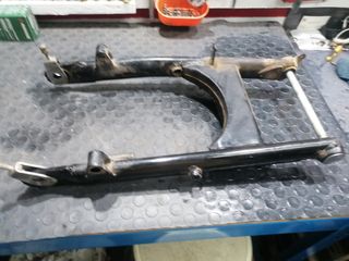 Basculante Suzuki LS 650 Savage 