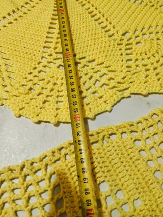 2 centrini fatte a mano