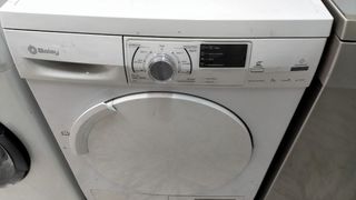 Secadora marca balay 7kg de condensación