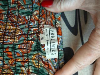 Falda asimetrica hecha en India