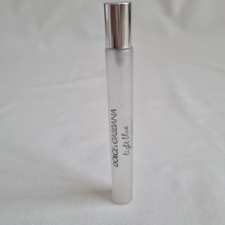 Bottiglie di profumo e colonie