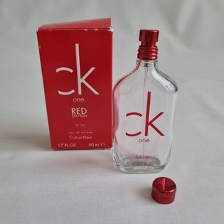 Bottiglie di profumo e colonie