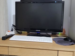 Se vende monitor Samsung SyncMaster 23"