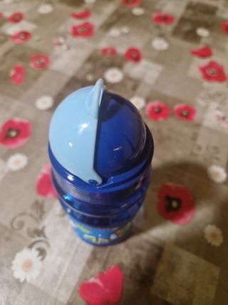 Borraccia con cannuccia