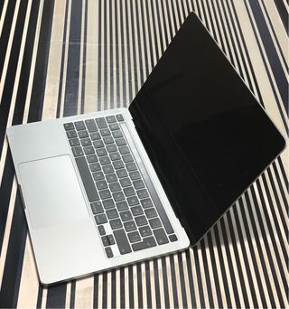 MacBook Pro 13” M2 2022
