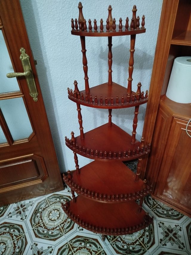 Estantería de esquina