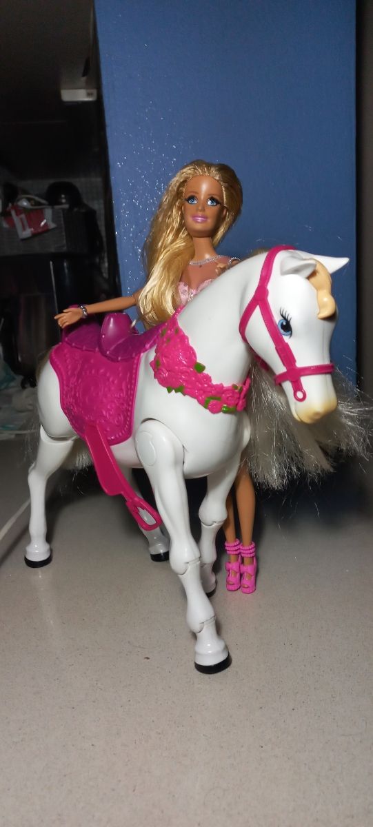 Bambola Barbie +cavallo funzionanti