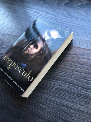 Crepúsculo (Bolsillo) (Spanish Edition)
