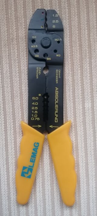 Alicate crimpadora multifunción