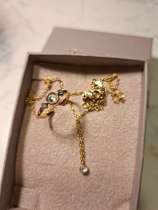 Collana e anello