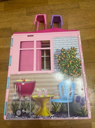 Casa de barbie portatil