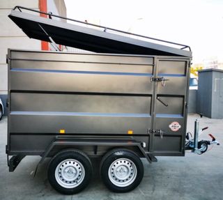 Transporte y mudanza servicio con remolque